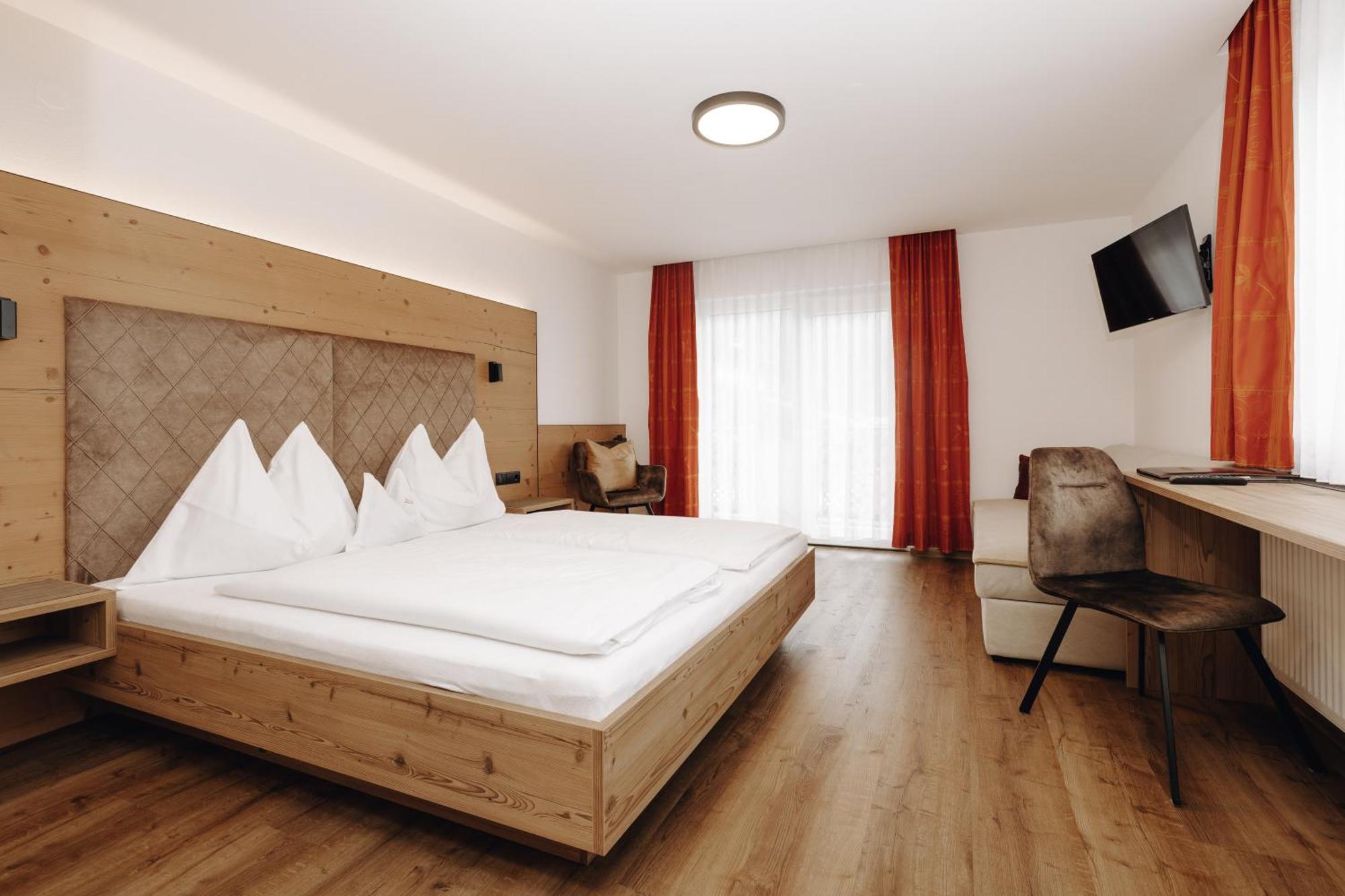 Hotel Garni Tannenhof Flachau Exterior foto
